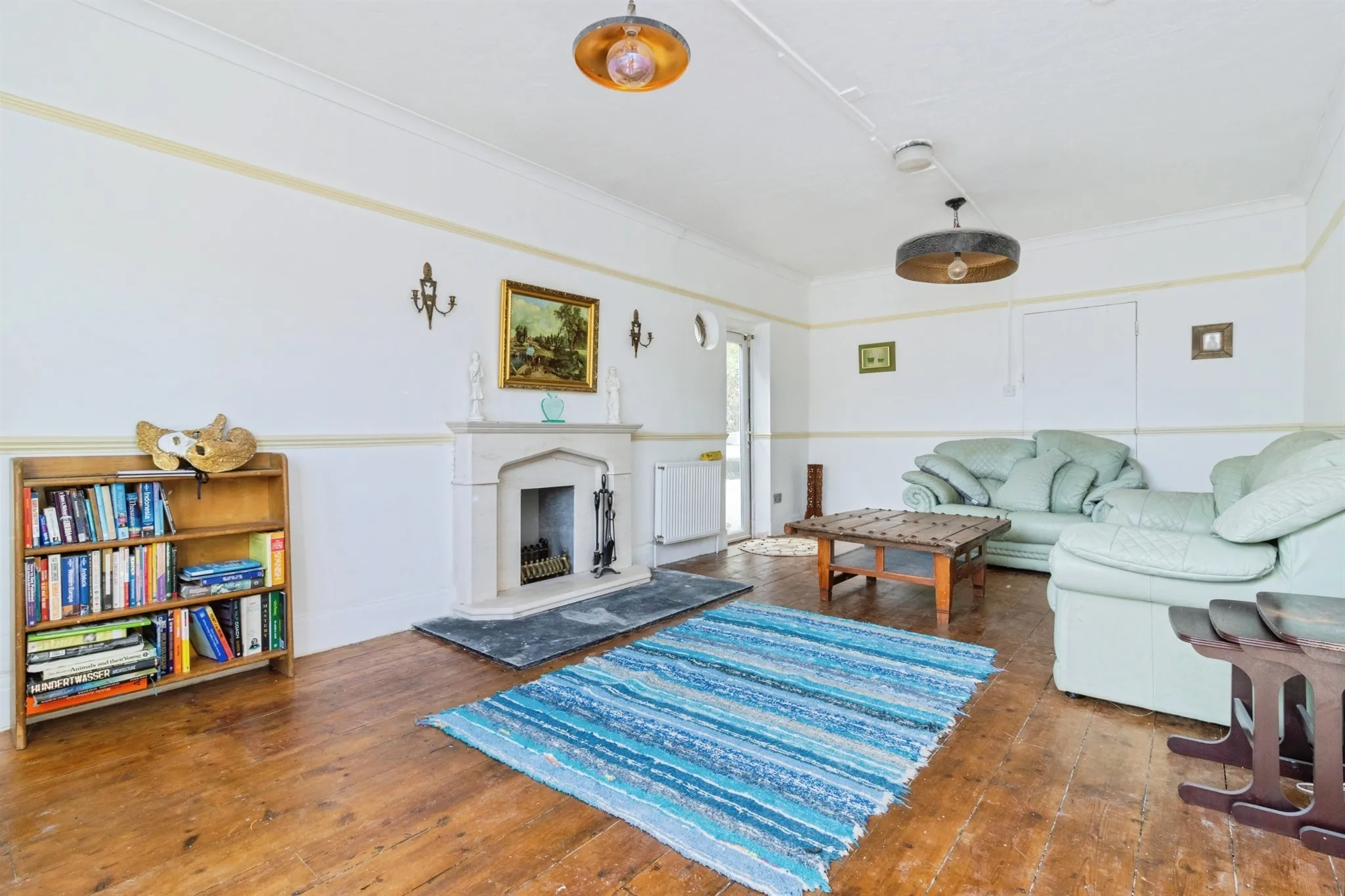 6 bed Detached