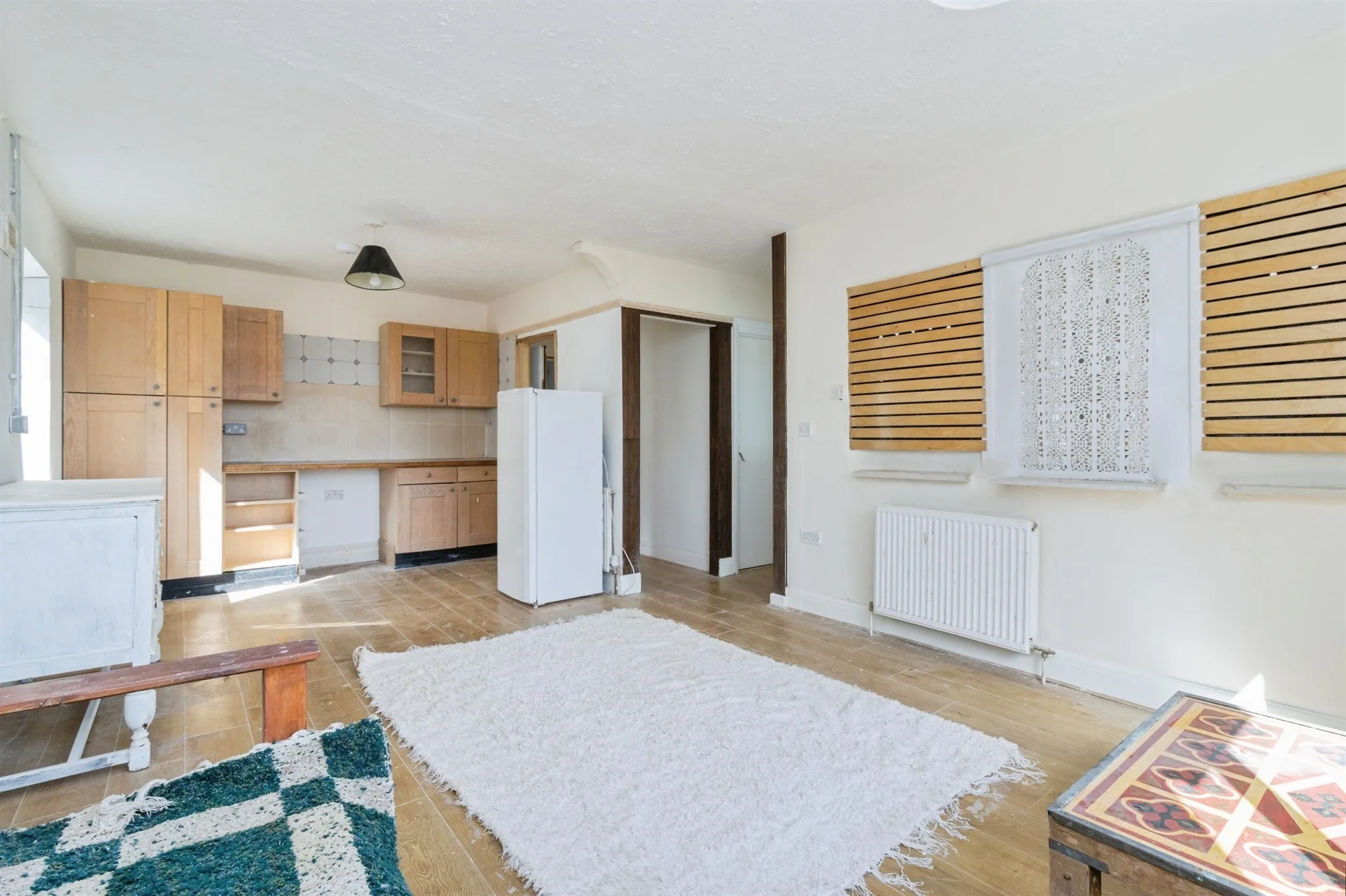 6 bed Detached