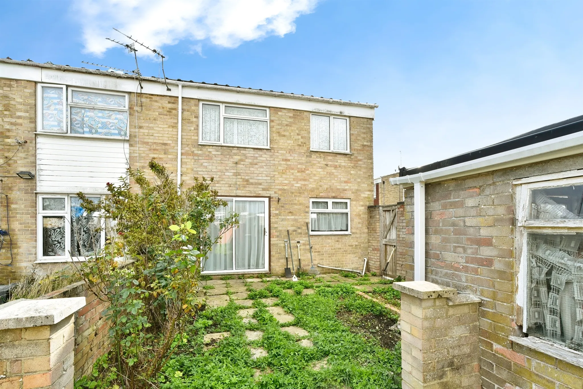 3 bed Semi-Detached