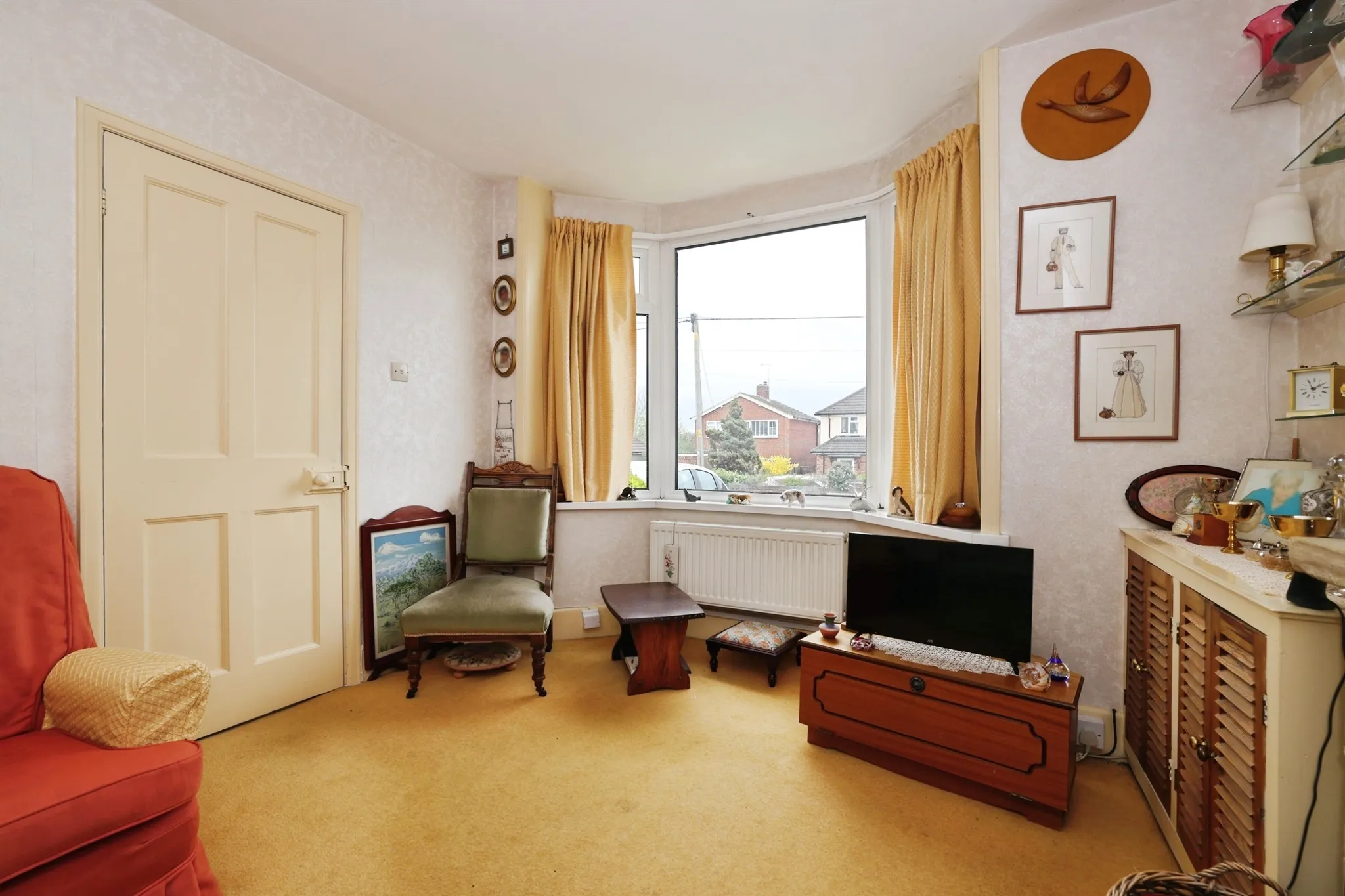 3 bed Semi-Detached