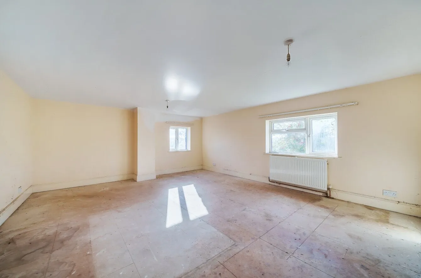 3 bedroom property for sale in Main Road, Temple Cloud, BS39 - Guide price £175,000