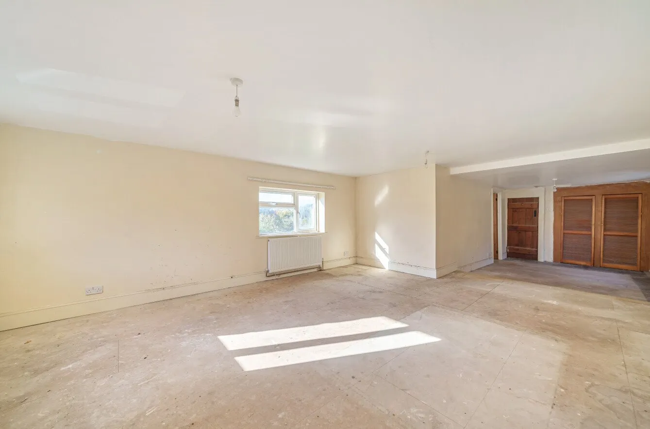 3 bedroom property for sale in Main Road, Temple Cloud, BS39 - Guide price £175,000