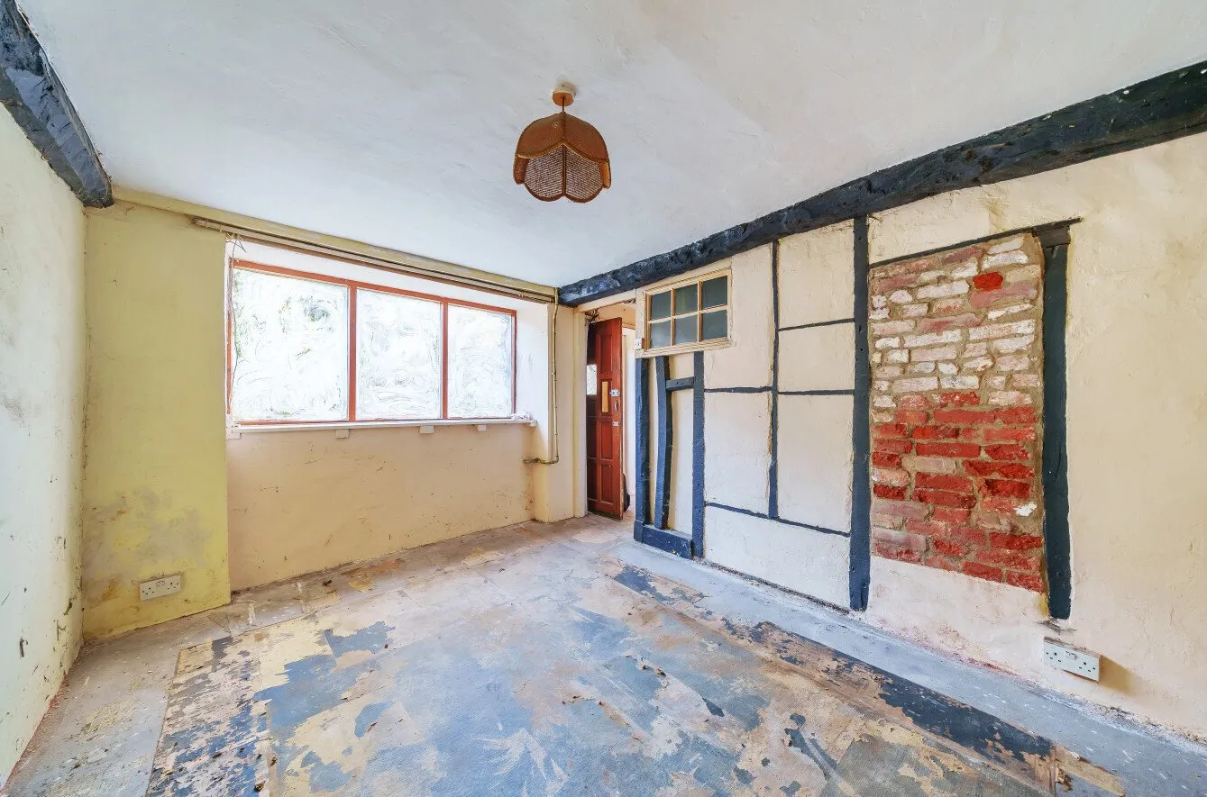 3 bedroom property for sale in Main Road, Temple Cloud, BS39 - Guide price £175,000