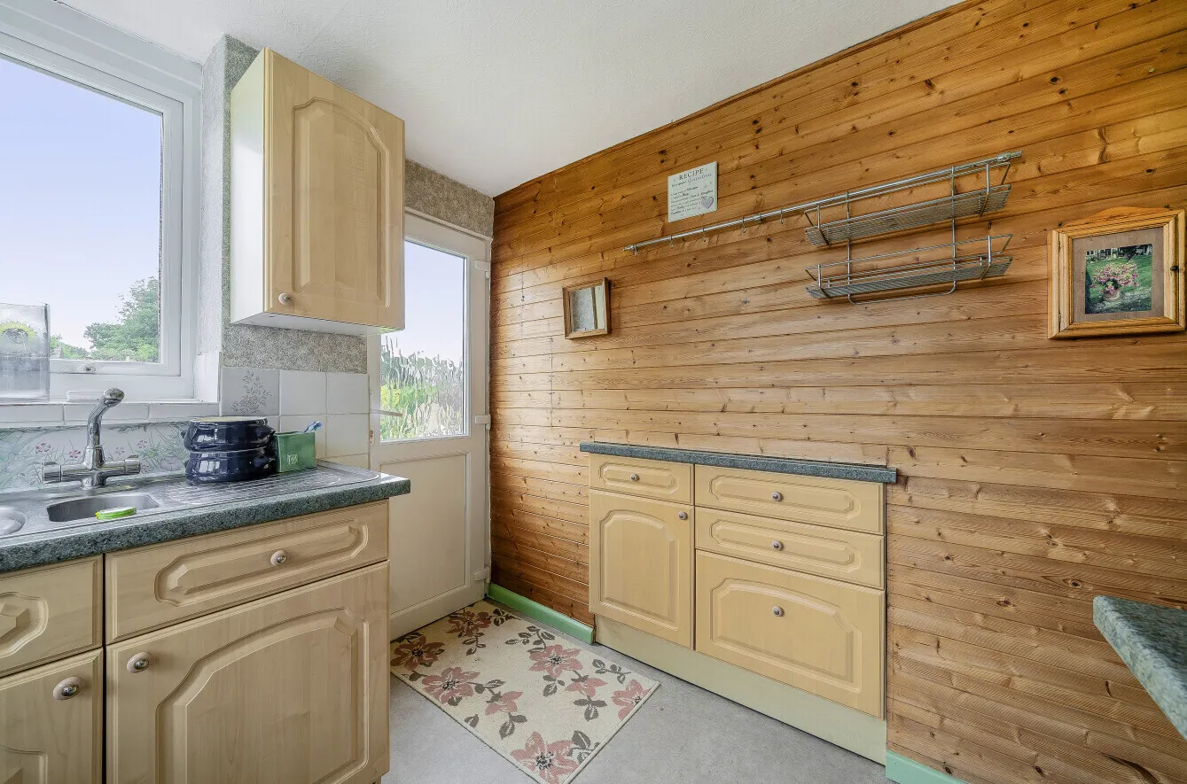 4 bedroom property for sale in Mount Pleasant, Beckington, BA11 - Guide price £250,000