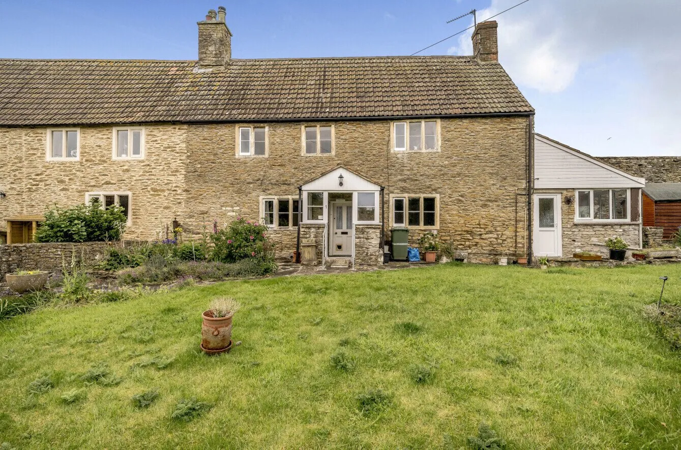 4 bedroom property for sale in Mount Pleasant, Beckington, BA11 - Guide price £250,000