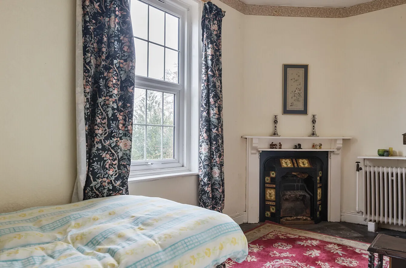 4 bedroom property for sale in Sambourne Road, Warminster, BA12 - Guide price £380,000