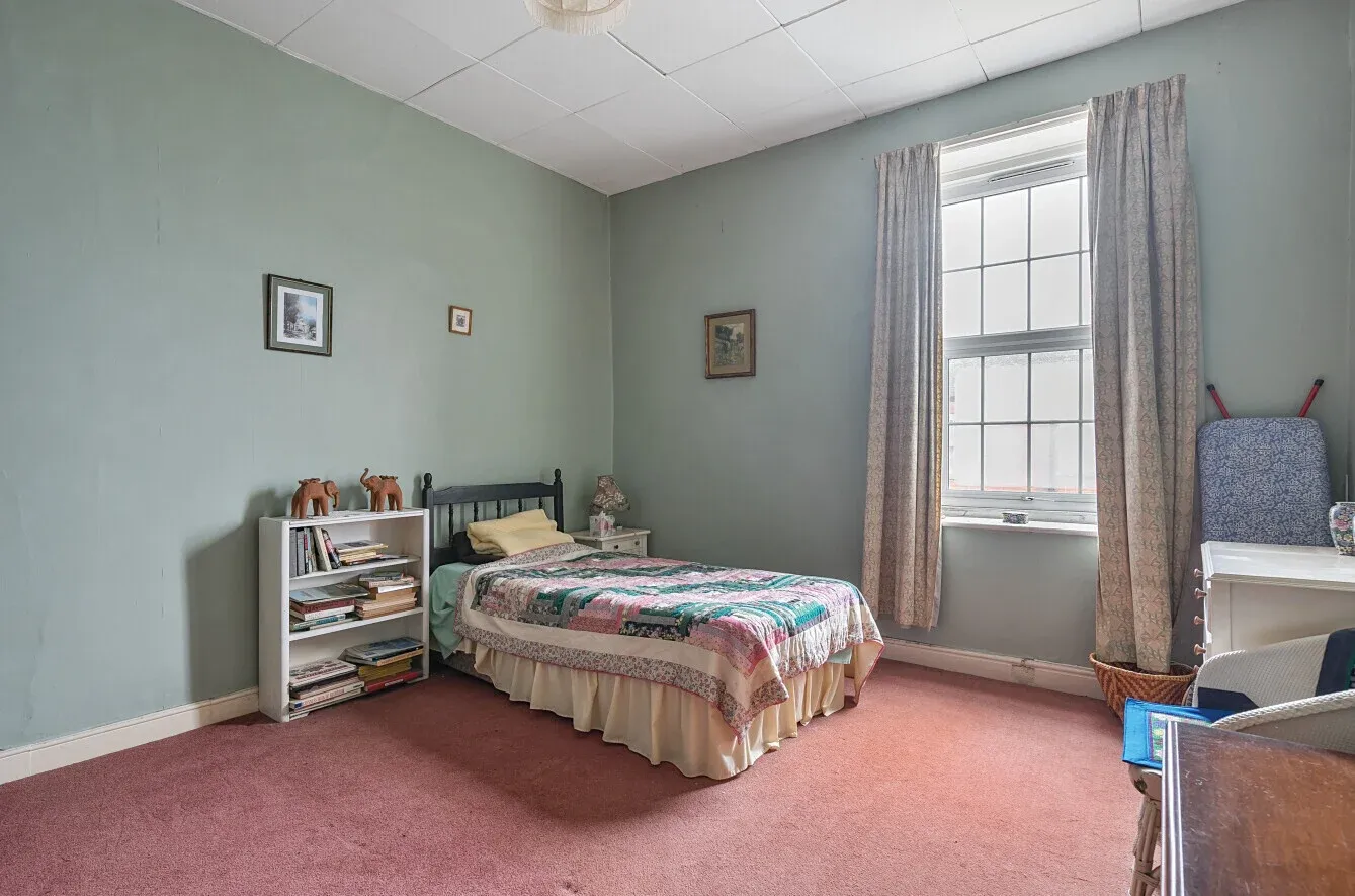 4 bedroom property for sale in Sambourne Road, Warminster, BA12 - Guide price £380,000