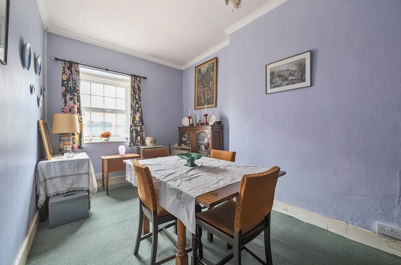 4 bedroom property for sale in Sambourne Road, Warminster, BA12 - Guide price £380,000