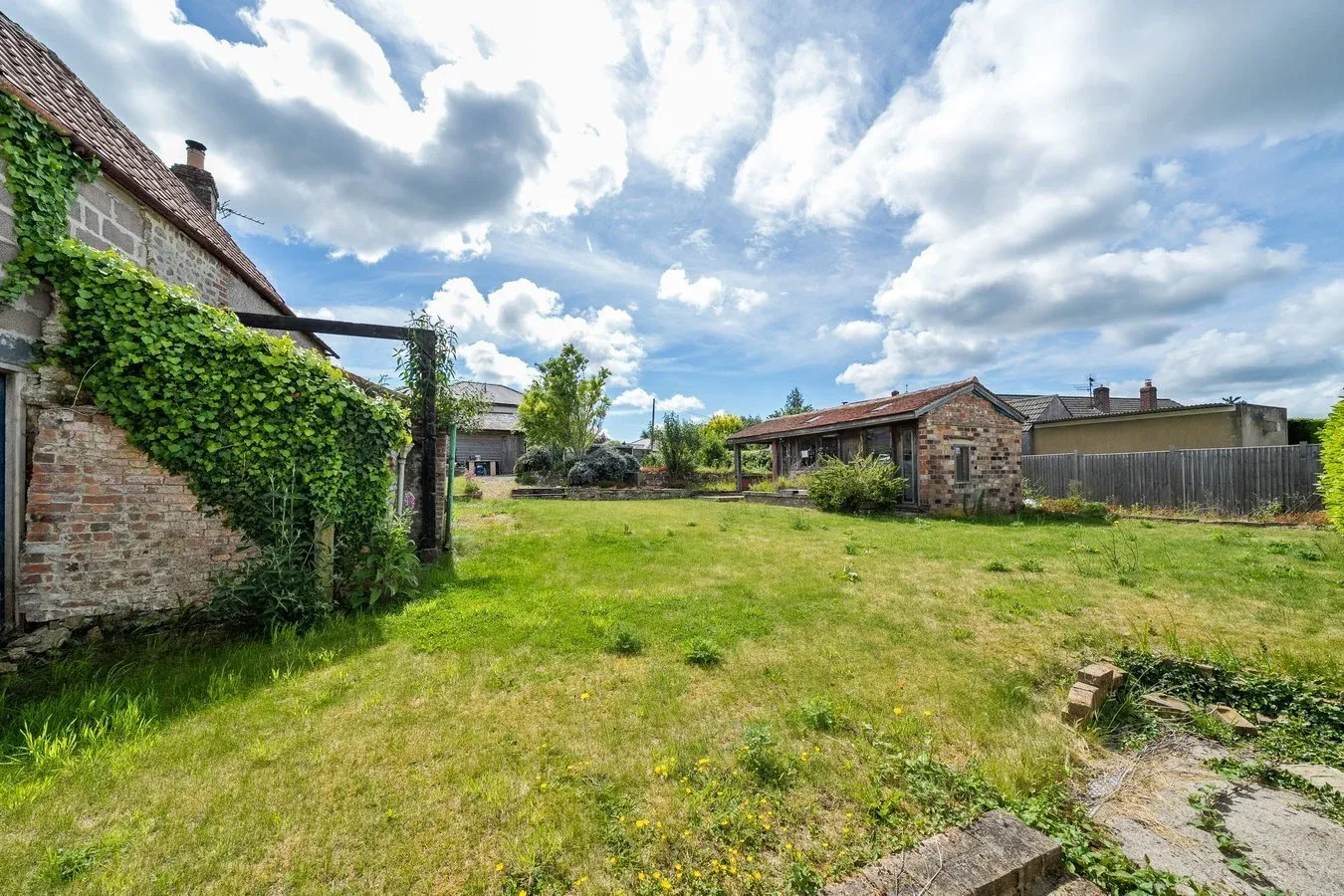 3 bedroom property for sale in Hillwood Lane, Warminster, BA12 - £165,000