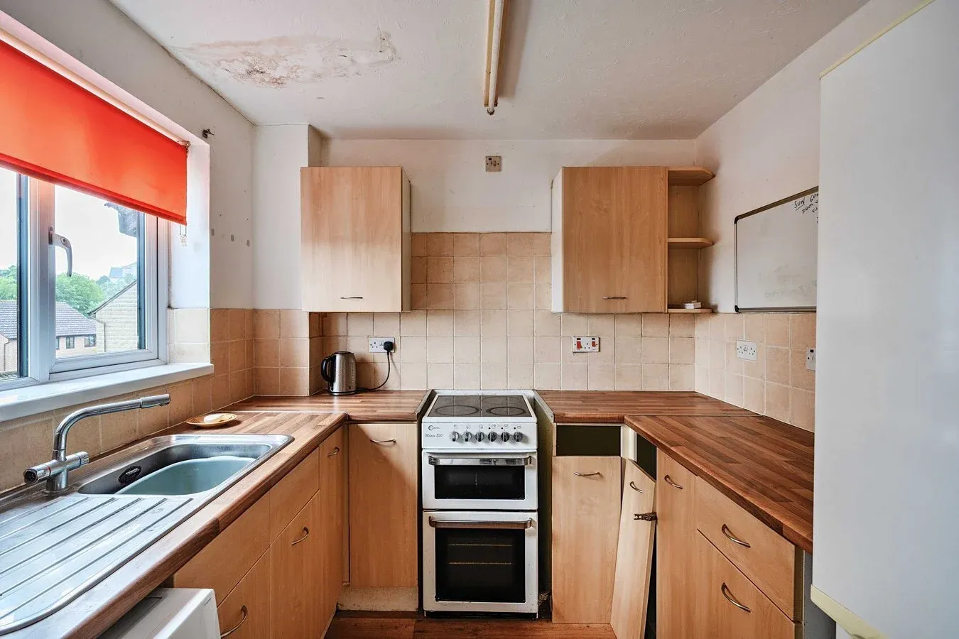 2 bedroom property for sale in Whatcombe Terrace, Frome, BA11 - Guide price £150,000