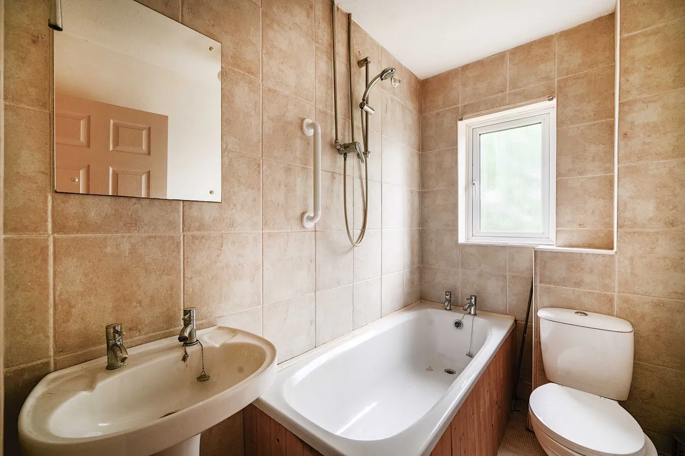 2 bedroom property for sale in Whatcombe Terrace, Frome, BA11 - Guide price £150,000