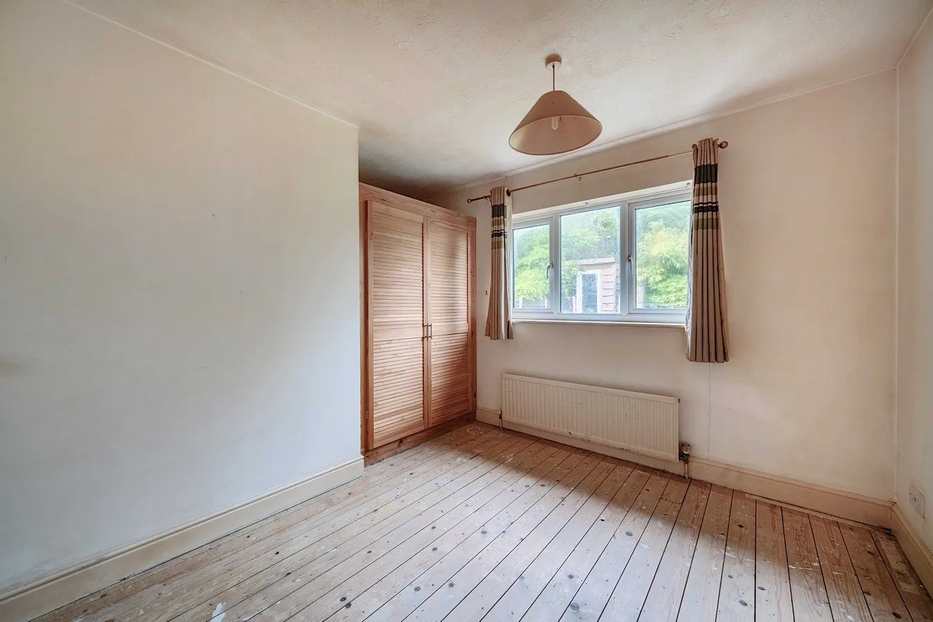 2 bedroom property for sale in Whatcombe Terrace, Frome, BA11 - Guide price £150,000
