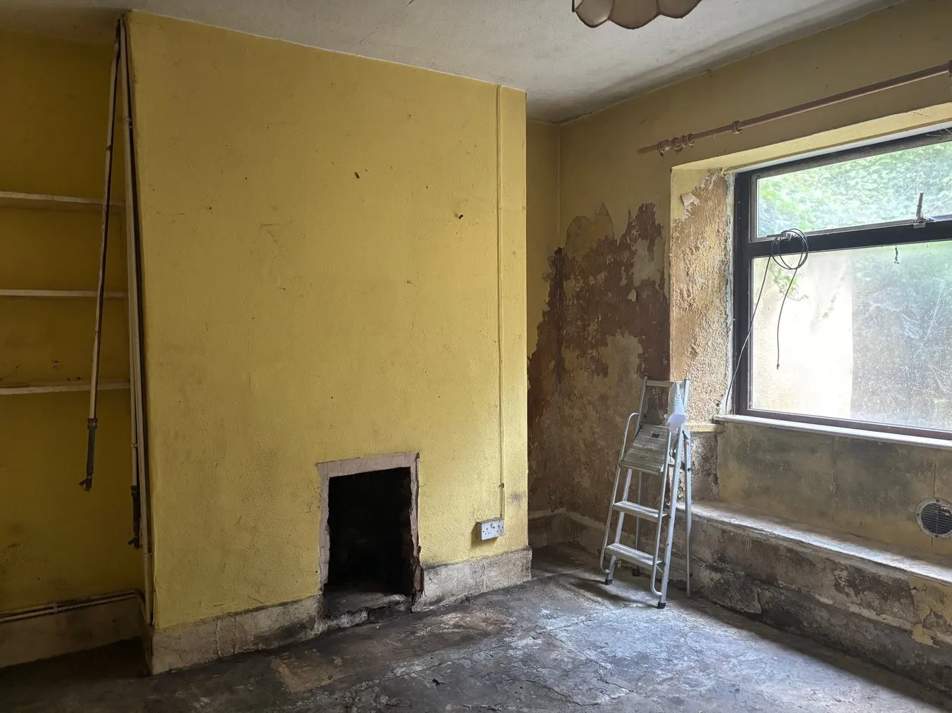 2 bedroom property for sale in West Bank, Wookey Hole, Wells, BA5 - Guide price £150,000