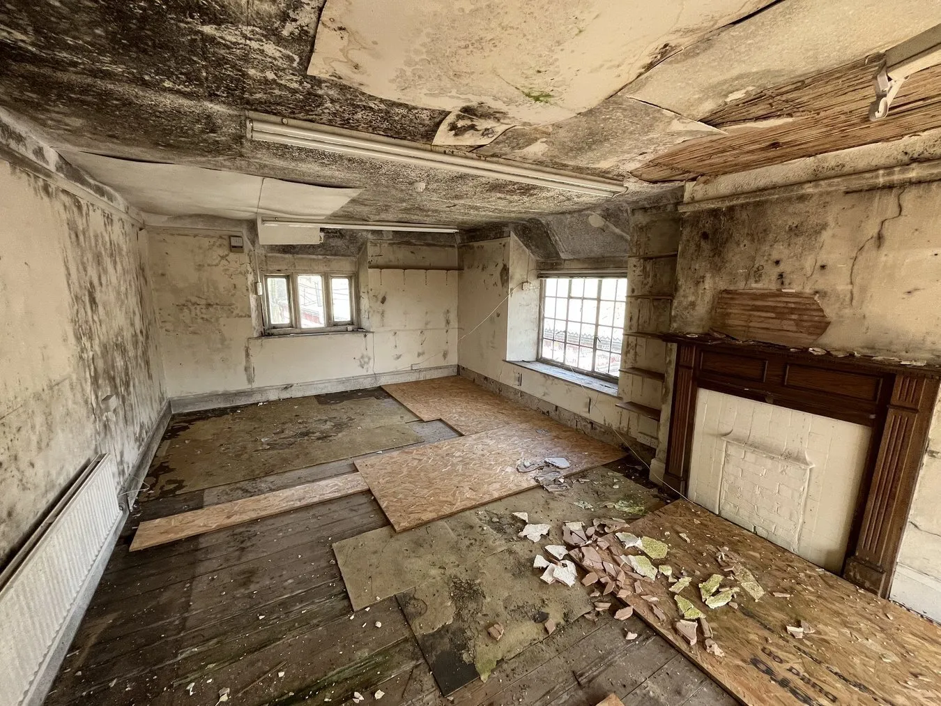 4 bedroom property for sale in High Street, Sparkford, Sparkford, BA22 - Guide price £175,000