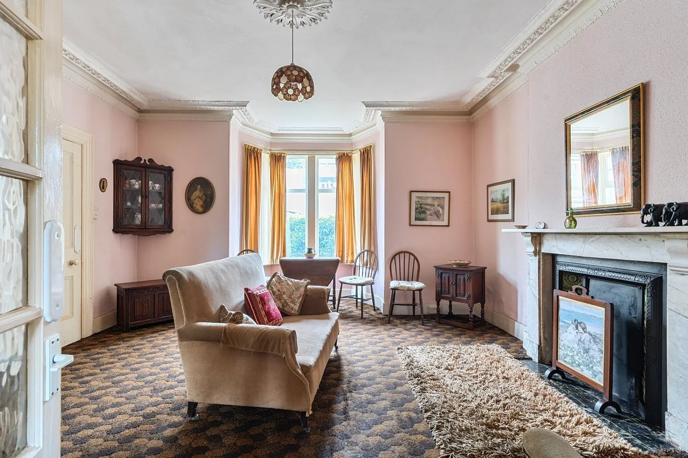 6 bedroom property for sale in Westbourne Road, Trowbridge, BA14 - Guide price £325,000
