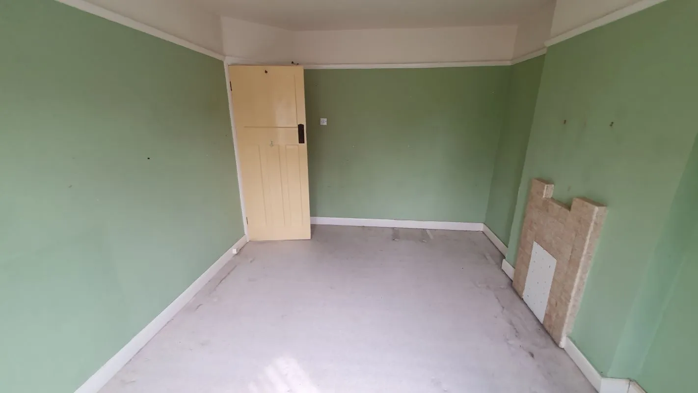 Freehold Vacant Semi-Detached House with Three Bedrooms & Garage