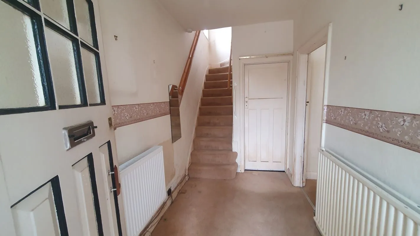 Freehold Vacant Semi-Detached House with Three Bedrooms & Garage