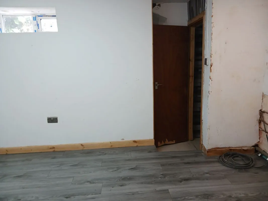 Freehold Part Vacant/Part Investment, Retail Property and Self Contained Flat