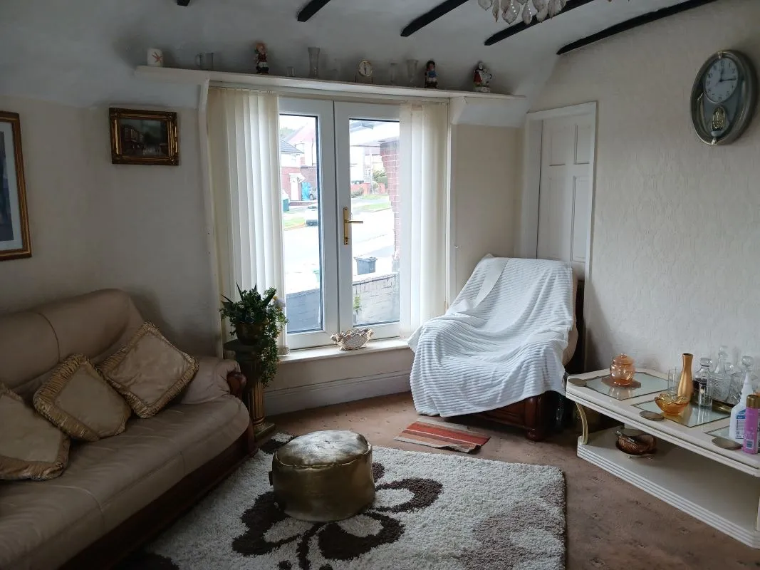 Freehold Part Vacant/Part Investment, Retail Property and Self Contained Flat