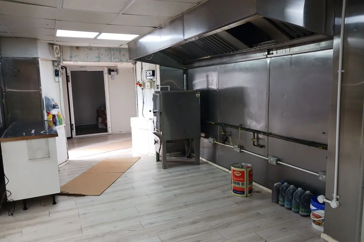 Freehold Part Vacant/Part Investment, Retail Property and Self Contained Flat