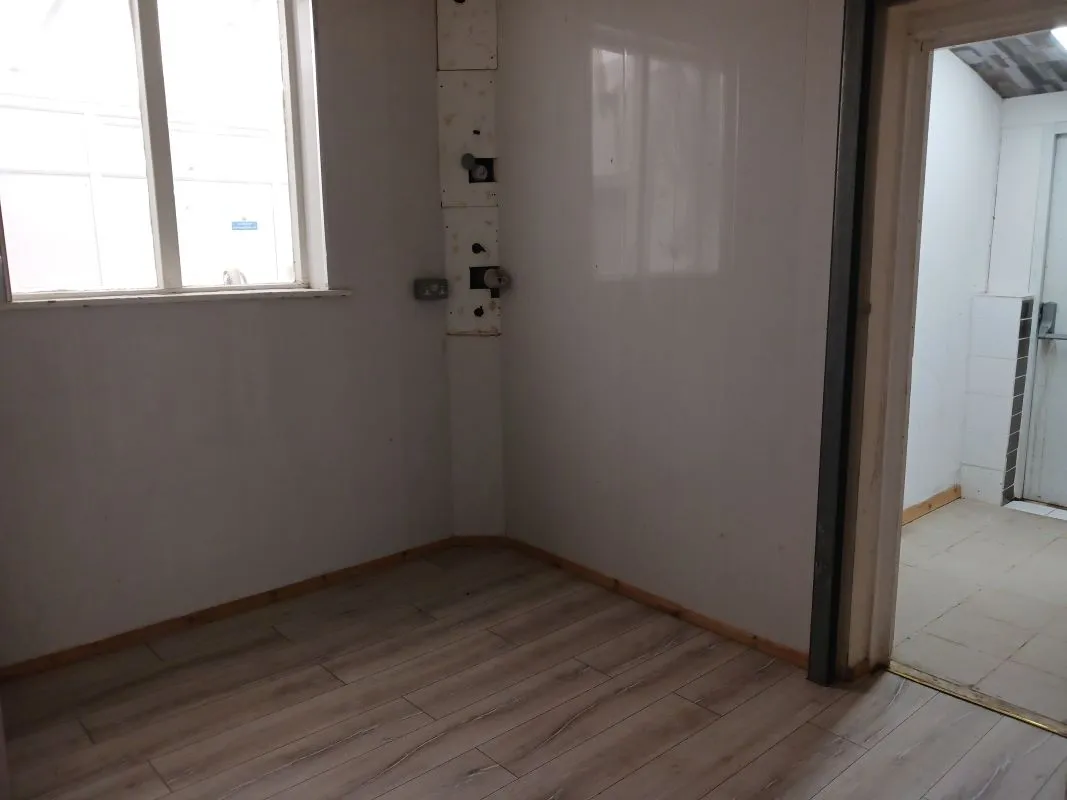 Freehold Part Vacant/Part Investment, Retail Property and Self Contained Flat