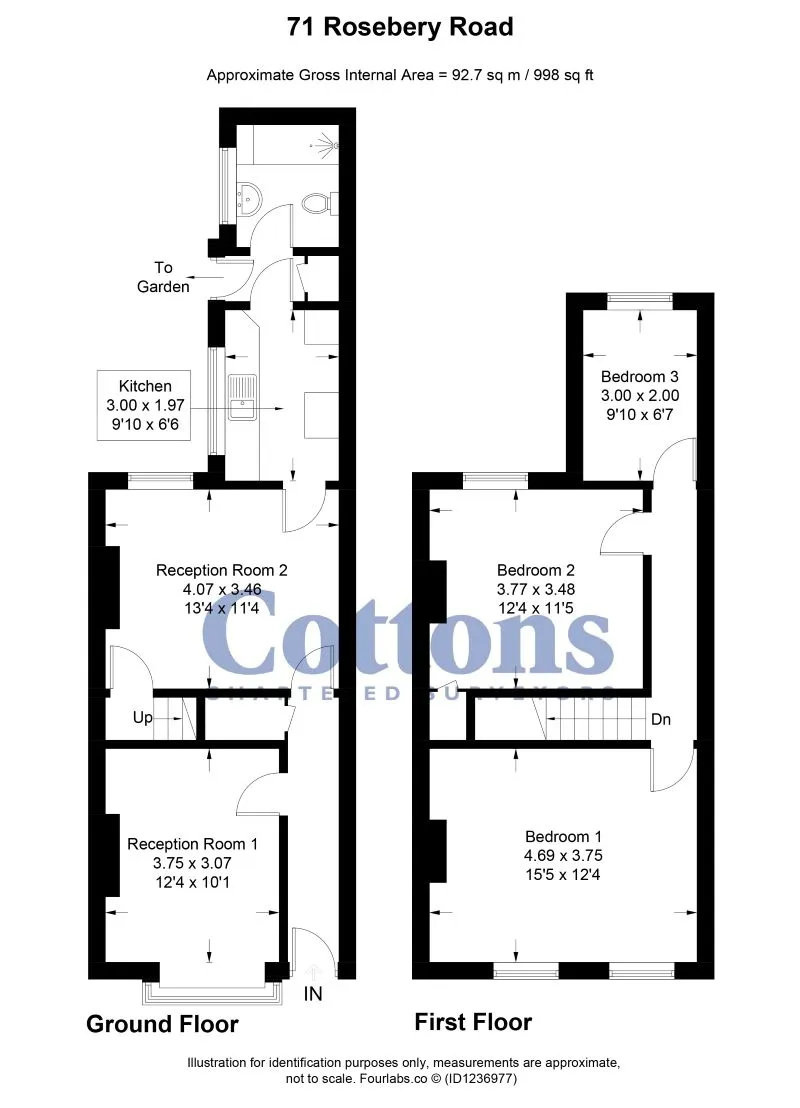 Freehold Vacant Mid Terraced House with Three Bedrooms