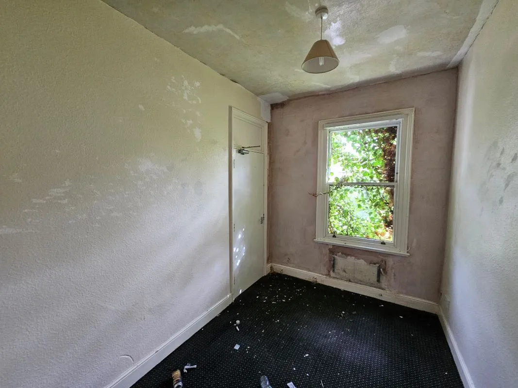 Freehold Vacant Property containing Four Self Contained Flats