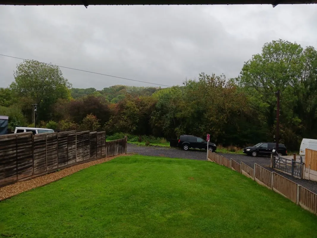 Freehold Vacant Detached Three Bedroom Chalet