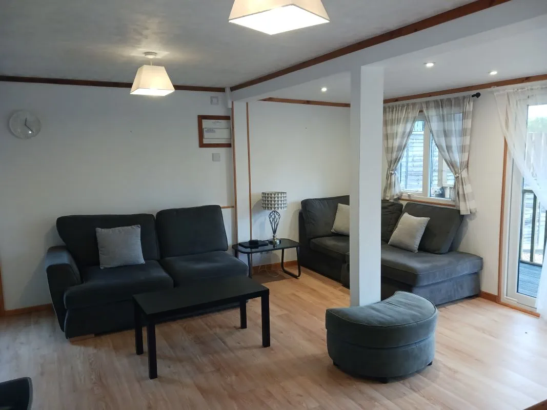 Freehold Vacant Detached Three Bedroom Chalet