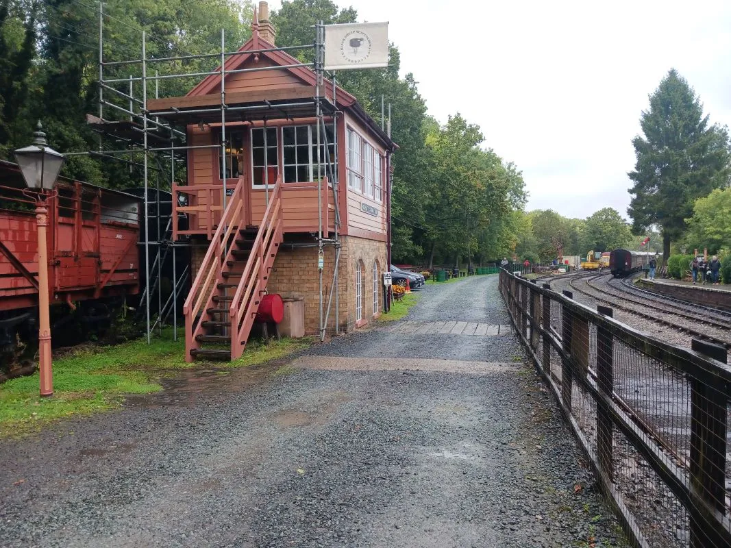 Freehold Vacant Detached Three Bedroom Chalet