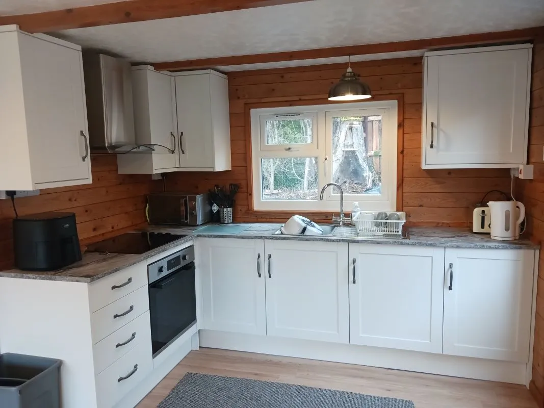 Freehold Vacant Detached Three Bedroom Chalet