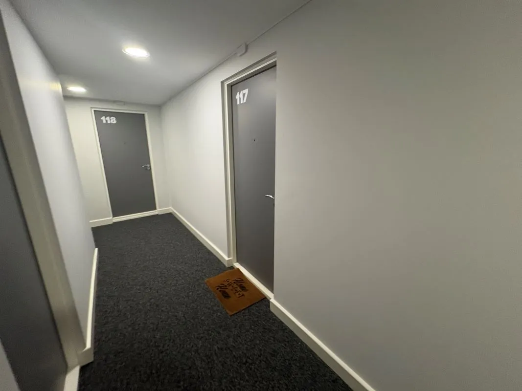 Leasehold Investment - Modern First Floor Apartment