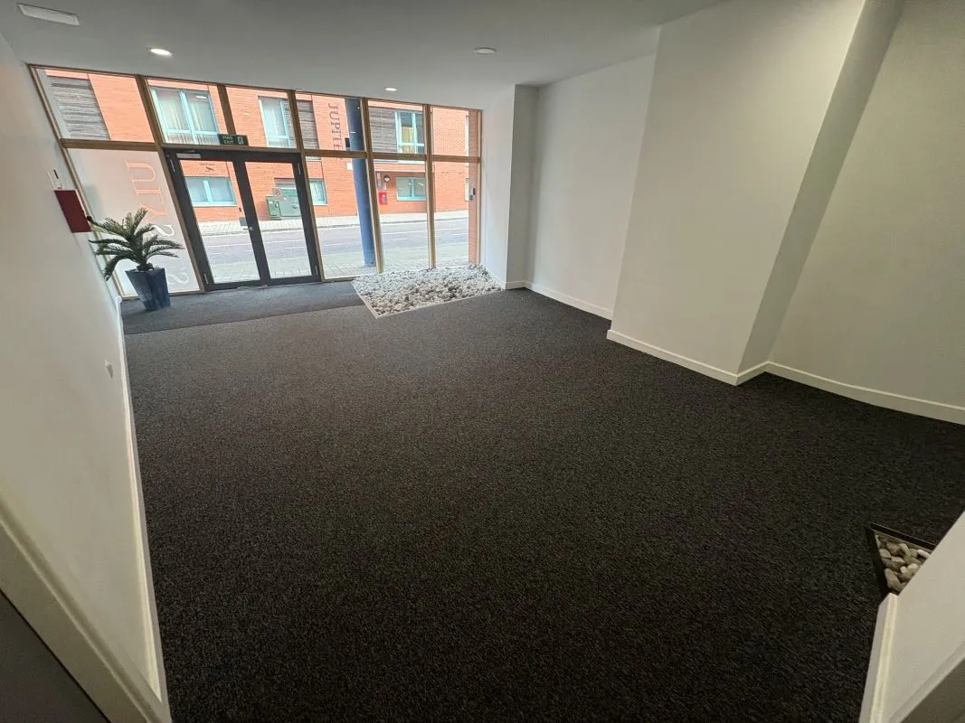 Leasehold Investment - Modern First Floor Apartment