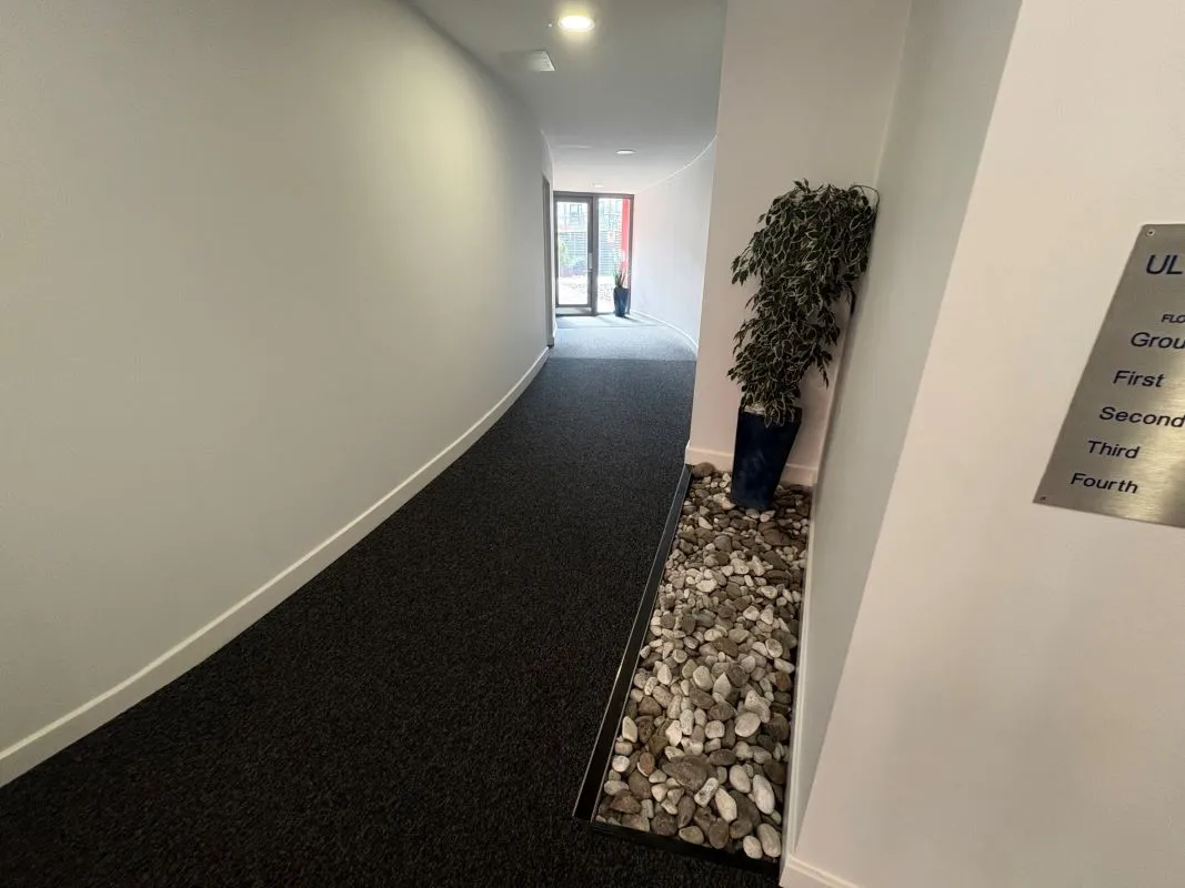 Leasehold Investment - Modern First Floor Apartment