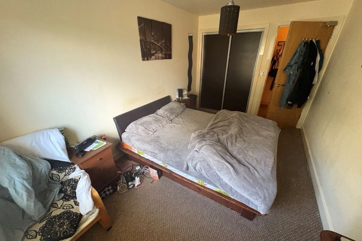 Leasehold Investment - Modern First Floor Apartment