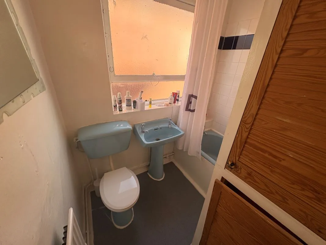 Freehold Detached House - 5 Self Contained Flats