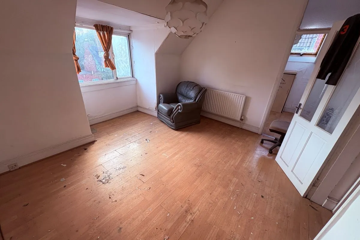 Freehold Detached House - 5 Self Contained Flats
