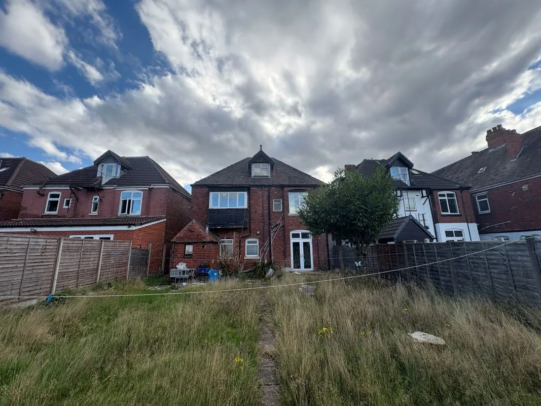 Freehold Detached House - 5 Self Contained Flats