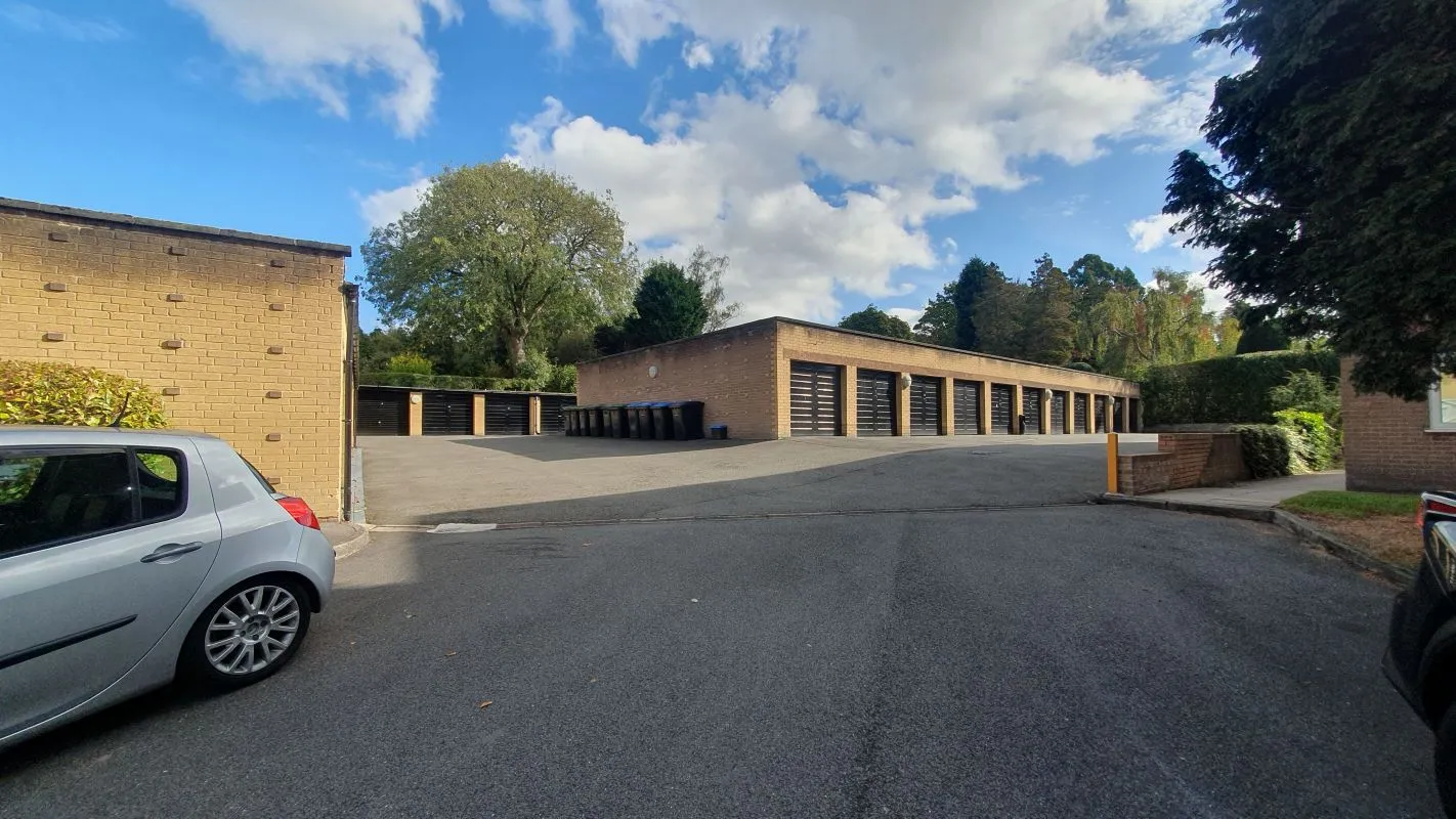 Freehold Vacant Lock Up Garage in Popular Development