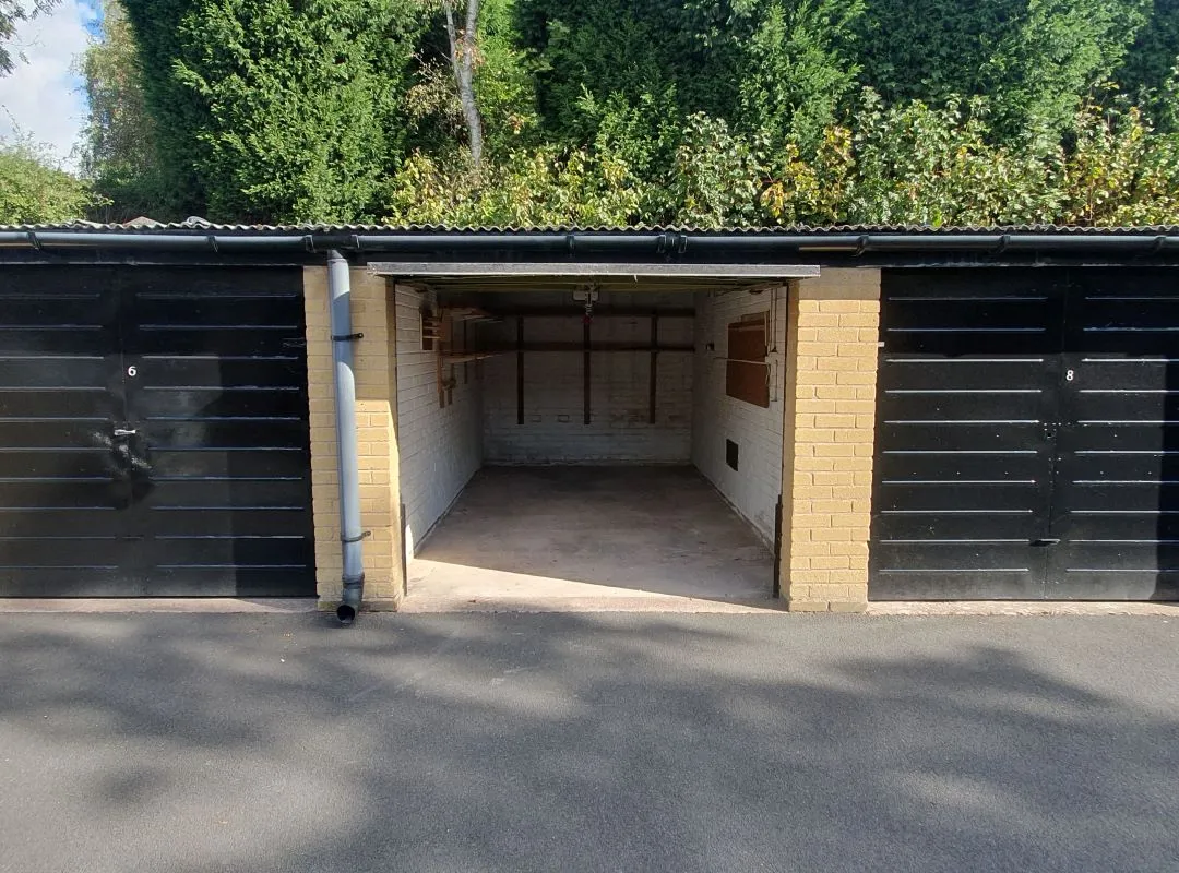 Freehold Vacant Lock Up Garage in Popular Development