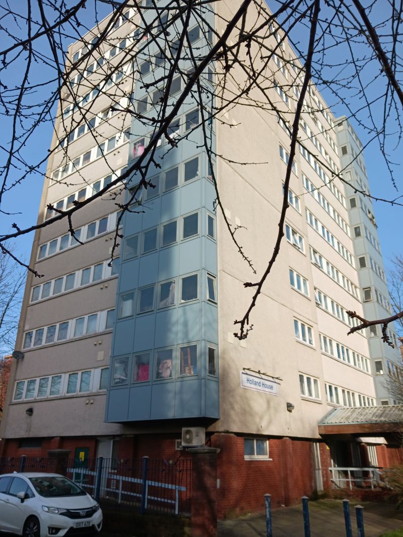 Leasehold Vacant Two Bedroom Flat