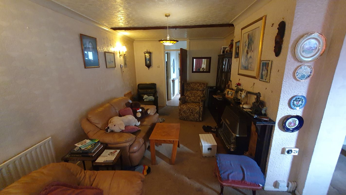 Leasehold Vacant Semi Detached House with Three Bedrooms