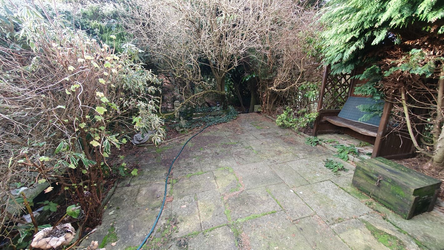 Leasehold Vacant Semi Detached House with Three Bedrooms