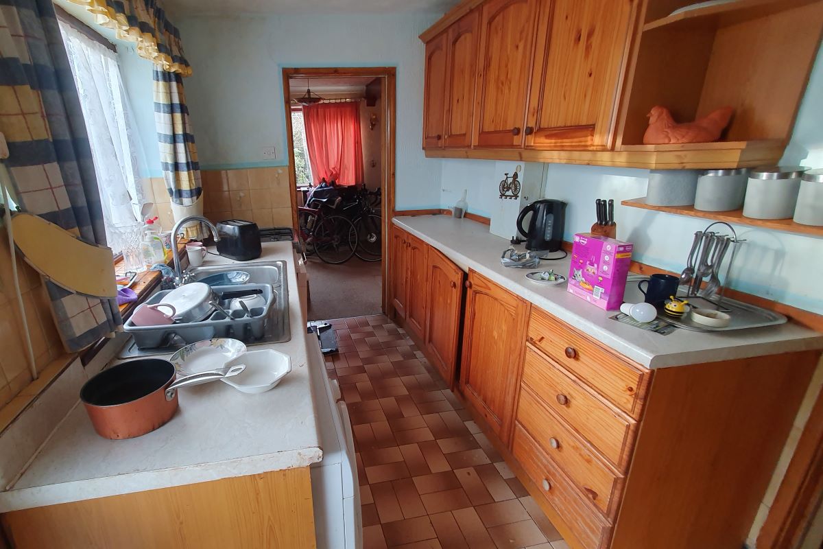 Leasehold Vacant Semi Detached House with Three Bedrooms