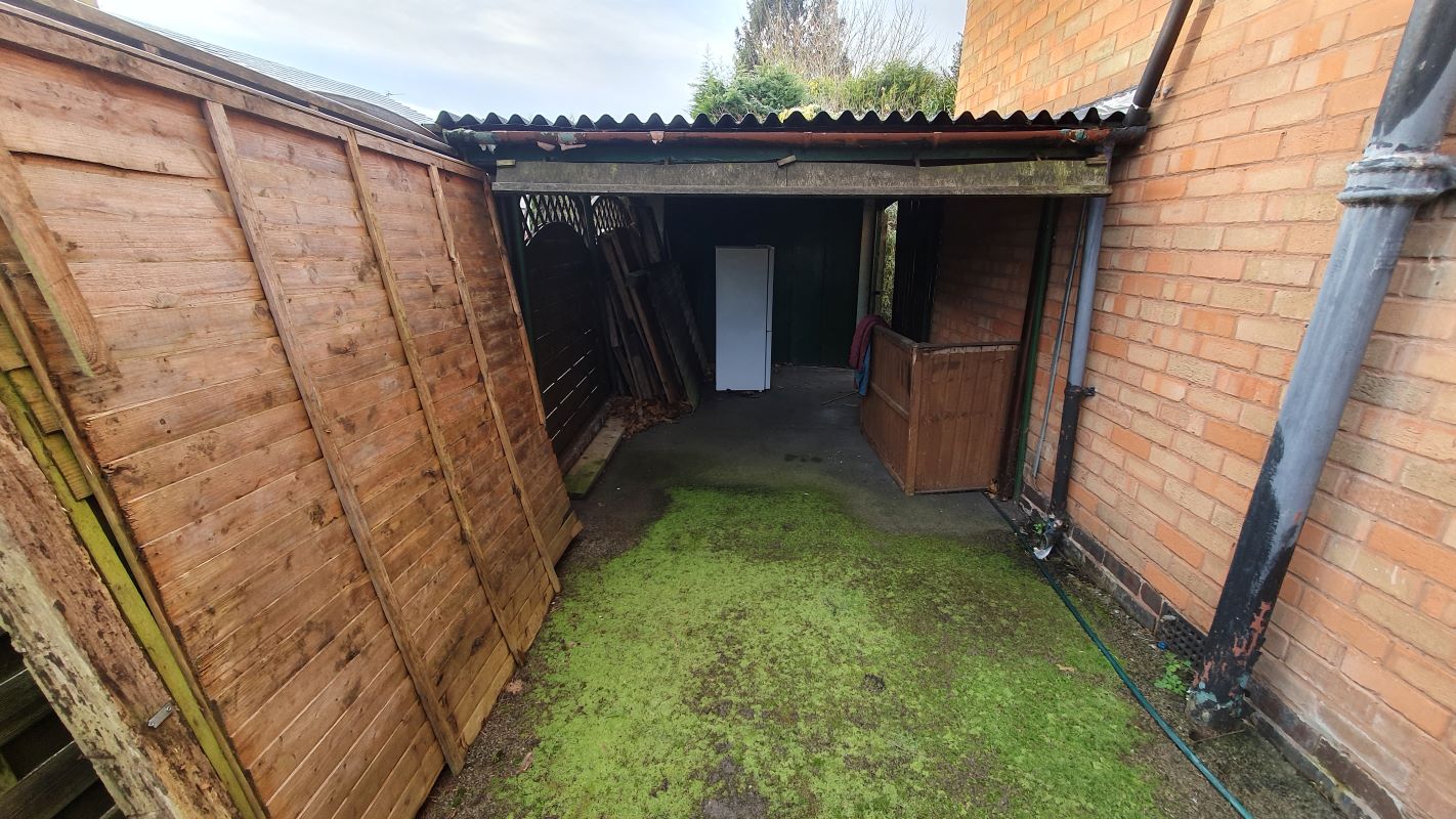 Leasehold Vacant Semi Detached House with Three Bedrooms