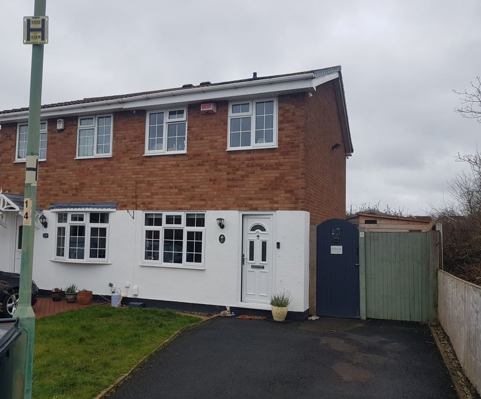 Freehold Investment - Modern Semi Detached House with Two Bedrooms