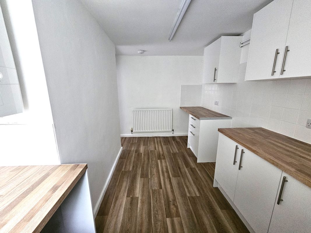 Freehold Investment Opportunity  (1 Vacant Maisonette & 3 Ground Rents)