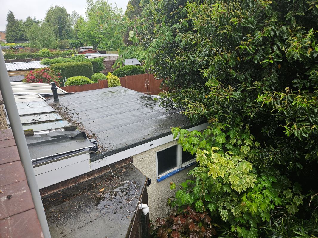 Freehold Investment Opportunity  (1 Vacant Maisonette & 3 Ground Rents)