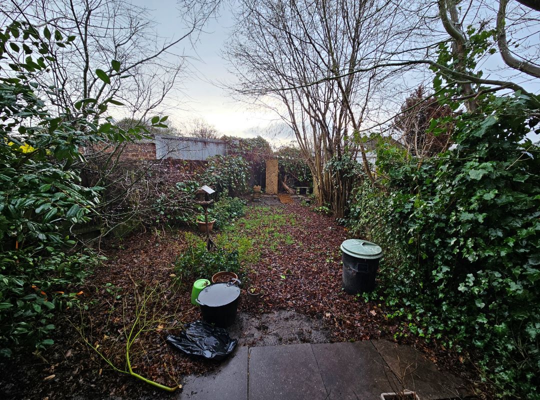Freehold Vacant Semi Detached House with Three Bedrooms