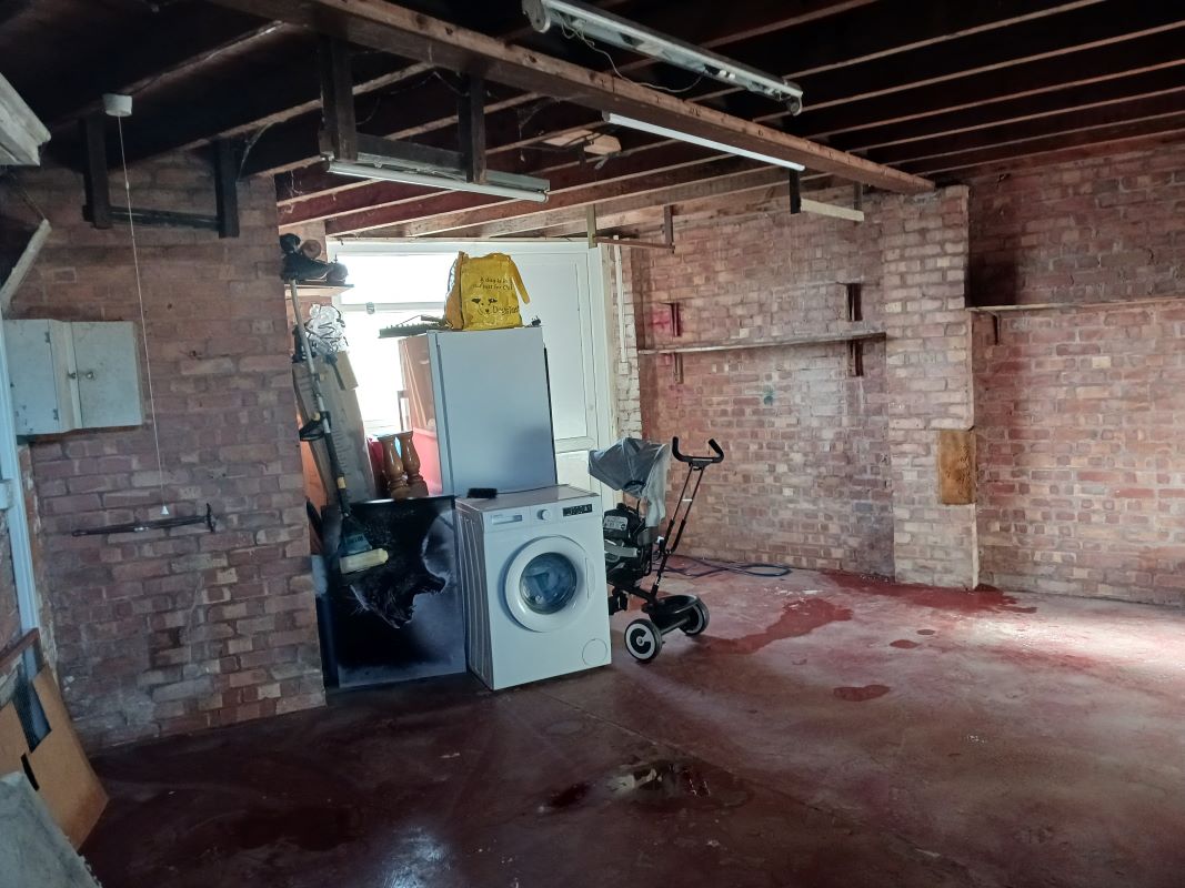 Leasehold Vacant Three Bedroom Semi-Detached House with Garage